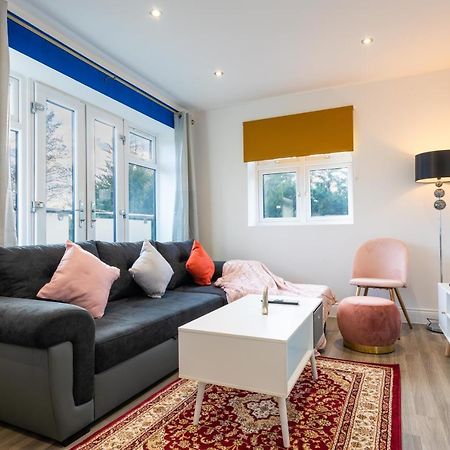 Hatfield Haven - Modern 2-Bed Retreat Near Uni, Business Park & City Center, Free Parking, Big Savings On Longer Stays Eksteriør billede