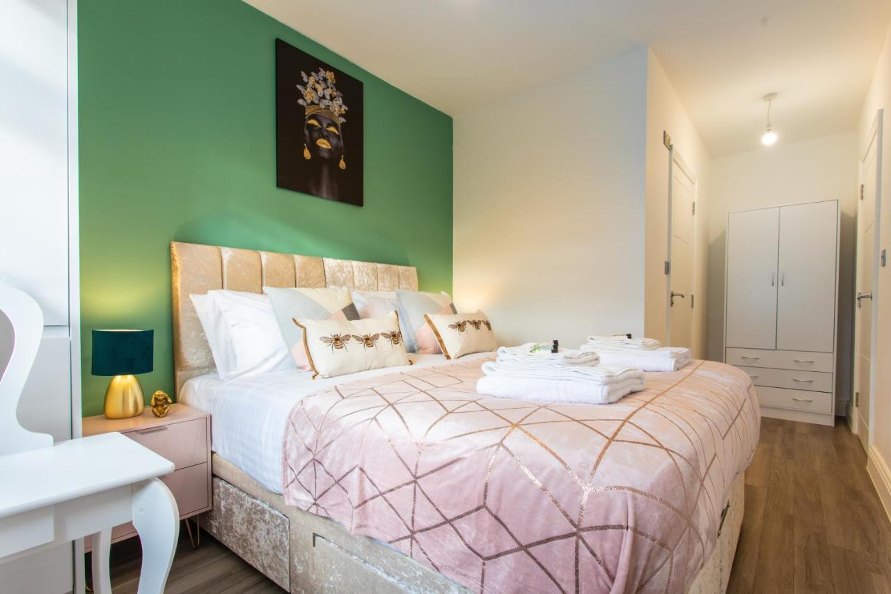 Hatfield Haven - Modern 2-Bed Retreat Near Uni, Business Park & City Center, Free Parking, Big Savings On Longer Stays Eksteriør billede