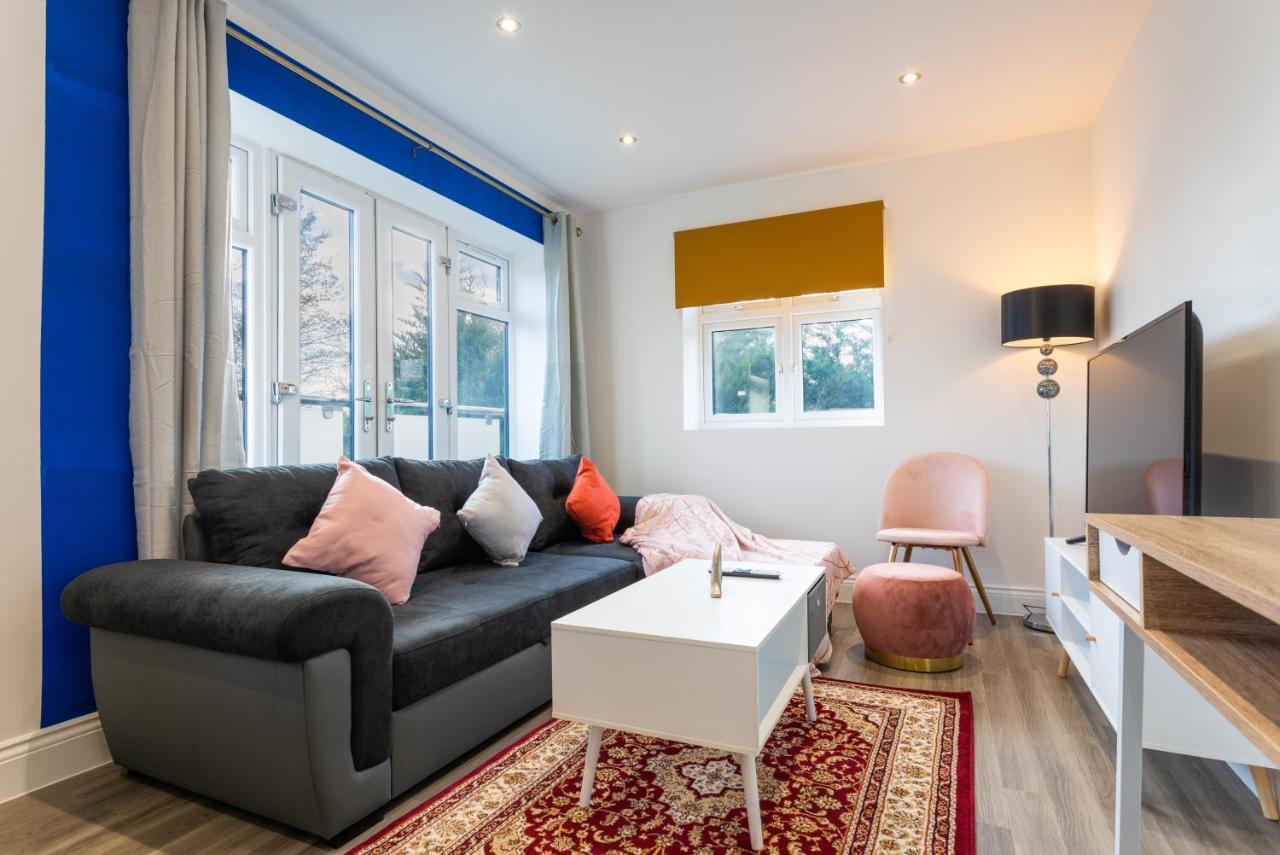 Hatfield Haven - Modern 2-Bed Retreat Near Uni, Business Park & City Center, Free Parking, Big Savings On Longer Stays Eksteriør billede